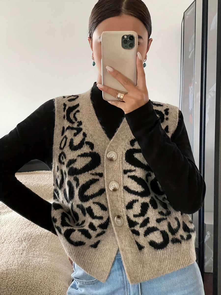 JADE™ - Cozy Leopard Print Sweater Vest for All Seasons