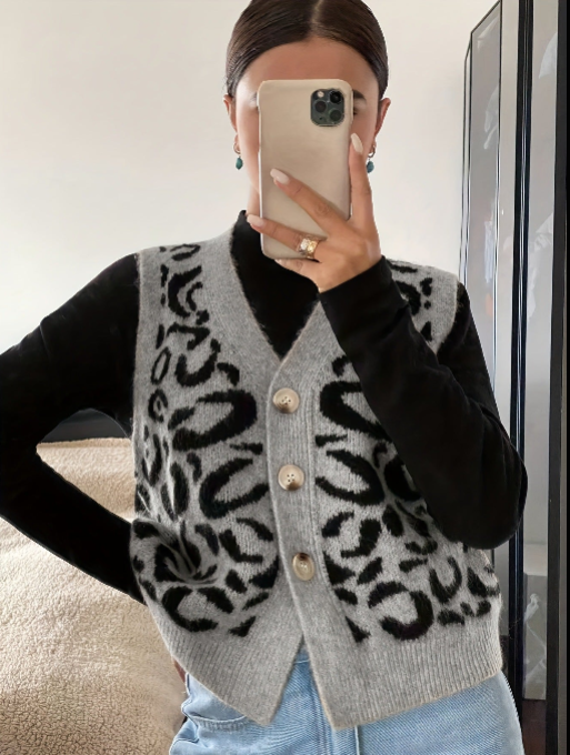 JADE™ - Cozy Leopard Print Sweater Vest for All Seasons